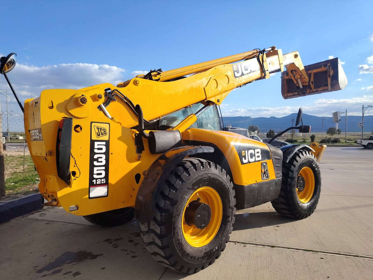 شۆفڵی 12.5 م 2005
سەنەوی تازە تا2031  لە ئیشایە
زۆر تازەو جوان ماوەتەوە
لە سلێمانییە
ژت***********
ژت***********
