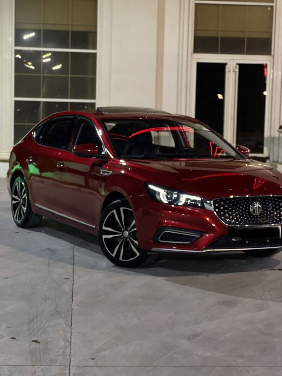 السلام وعليكم
MG6 2023 
وارد خليجي صفر اربيل لون ماروني 
ضمان شركة MG ضمان 6 سنوات و200000 الف كيلو بعدها بلضمان 
ممشه السيارة 44 الف كيلو 
ربع الجاملغ الخلفي مصبوغ اثر طخه ماطور بدون ايرباك بدون دواخل السيارة 
مواصفات 1/1 
حجم المحرك 15 توربو 
فتحة سقف 
بصمة تشغيل وبصمات ابواب 
شفتات ستيرن 
داخل احمر جلد بلادي 
كشن السايق كهربائي
حساسات خلفية
مرايات شفط 
اوتو هولد 
هندبريك بصمة
داخل كاربون فايبر بلادي
ويل حجم 19 
عداد الكتروني دجتل
تحكمات بلستيرن 
تحكمات بعدسة الايت
تبريد قطعتين 
سعر السياره 110 ورقة وبيها مجال بسيط 
مكان السيارة اربيل 
للتواصل ***********
والله يرزقنه ويرزقكم
