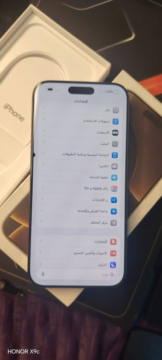 إيفون 16 برو ماكس جهاز وتر ذاكره 256 بطارية 90 فقط بي نقطه سوده مكاني بغداد البياع ***********
