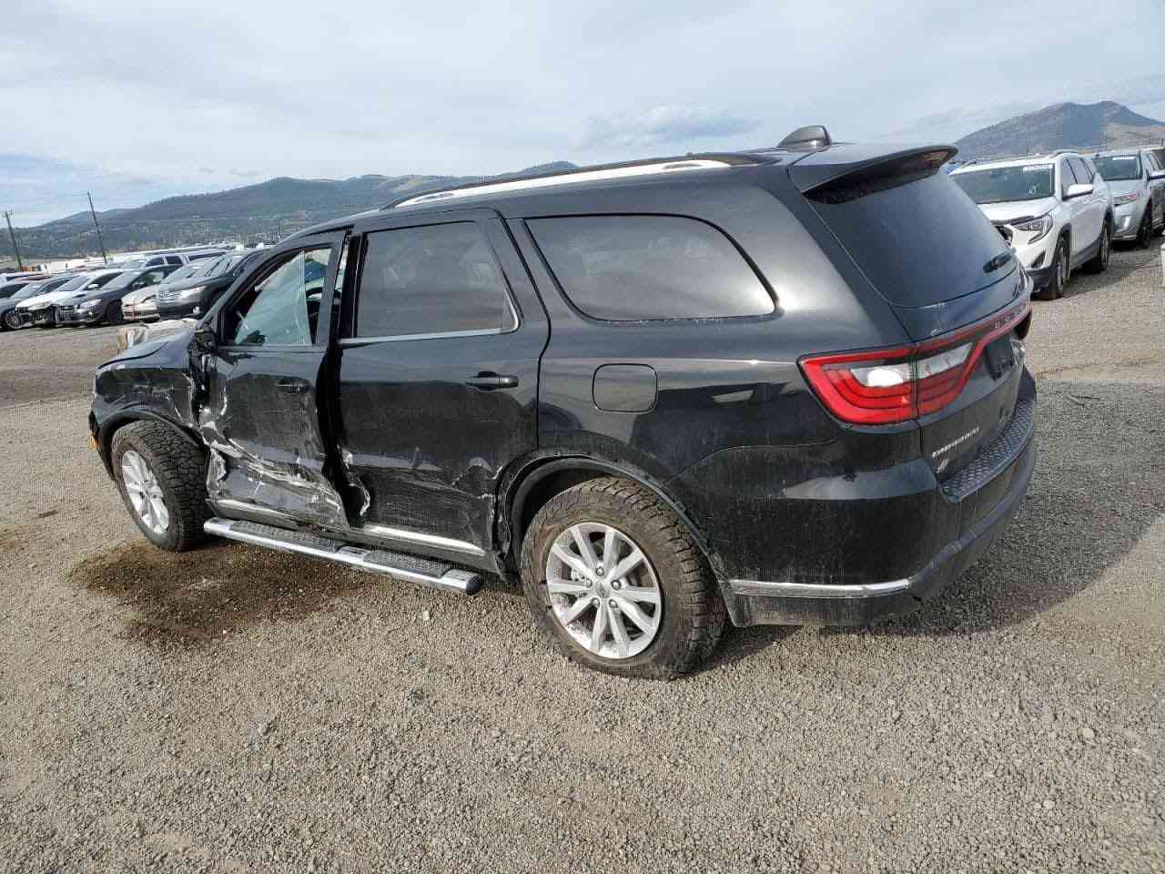 دورنكو ٢٠٢٣ 
Sxt 
محرك ٣٦٠٠ 
٧ راكب 
٣ قطع تبريد 
بدون صبغ تبديل قطع نفس اللون 
باسمي مداور مباشر 
السعر ٢٧٥
حله شارع ٦٠ 
***********
