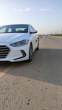 سيارة النترا 2018  السعر 135 وبيها مجال بسيط وارد امريكي  مكينة 20 دوش...