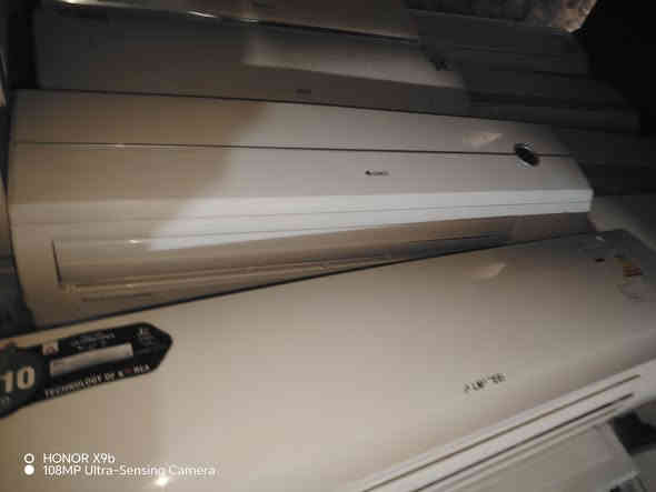 السلام عليكم سبالت مال فندق
  اغلبهن مليك شغال موطورة. وبيهن مقفول غاز
مكان كربلاء
 فقط داخليه وخارجيه
 عدد 15سبلت
حجم طن ونص عدد9
حجم 3طن جداري عدد2
حجم طنين ونص كنتوري عدد 3
متواجد واتساب فقط او تصل***********
