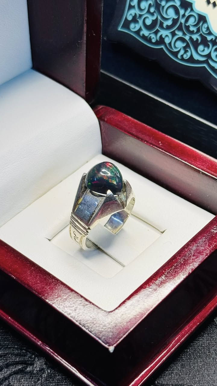 جملة - مفرد 💍

آوبال أثيوبي طبيعي ذمة 
صياغة يدوية الفضة 925

السعر غير ثابت ، راسلني خاص 

يوجد توصيل جميع محافضات العراق
للتواصل واتساب : ***********⁩⁩⁩⁩⁩
