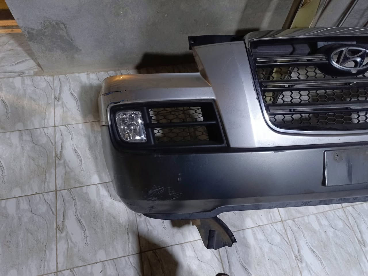 دعاميه شرط حاويه جديدة سعرها 150
دبه مال مي مال راديتر سعر الوحدة 25 
مازدات شرط مال بجم سعرهن 70 
شمسيات داخليها موجود 2009 وموجود مال 2007 شرط كارتون سعر الزوج 25 
باب سايق جديد عراقي سعرها كامل 50 ألف 
*********** 
‏‪***********‬‏ مكاني قضاء الطارميه
