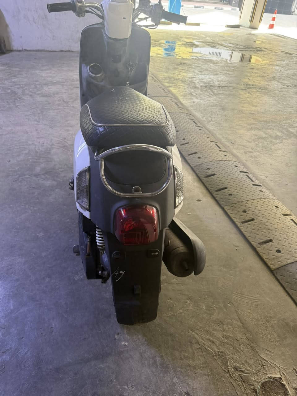 سلام عليك بوليس نوزل جديد قبل ٢٠يوم نازله رمبه درجه جديد شلعه ومعدل مكفوله من فتح او كفر تجاري مكاني بغداد الجديد شارع المسبح ***********سعره مليون وبيه مجال حك جيه
