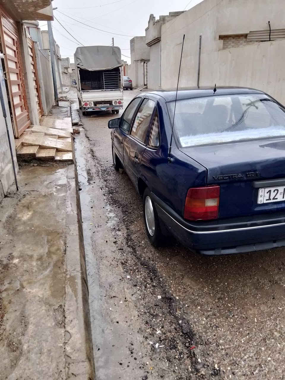 سلام عليكم للبيع فكتره موديل 92 حجم 18 رقم نينوى جديد سياره وضع شركه مامصلح لاداير ولا دوسه بدون صبغ بدون تقحيل ويل كب اصلي   محرك وكير شرط كاربون بانزين بيها  مكاني موصل شرط التحويل السعر (48)  *********** /***********
