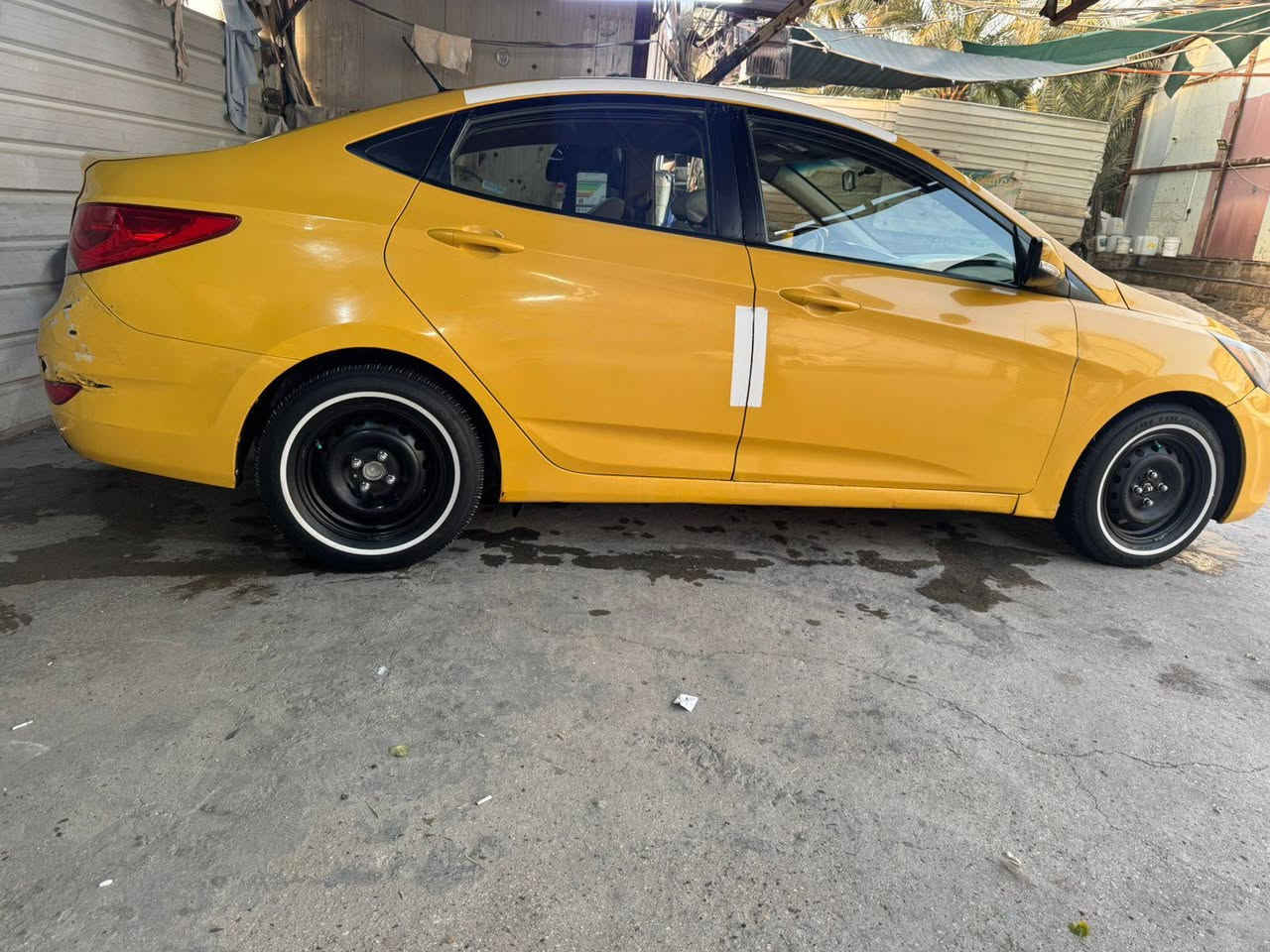 السلام عليكم اكسنت للبيع امريكي موديل 2014 بيها باب خلفيه مكينه وكير وحداديه وتخم تاير كلهن جدد رقم بابل انكليزي بأسمي السعر 85 وبيها مجال العنوان بابل حي الصحه *********** حلة, بابل
