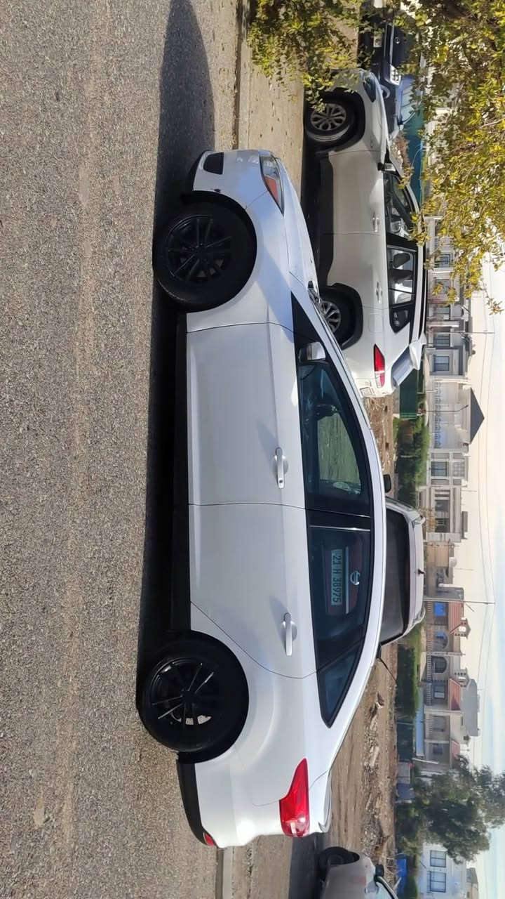 Ford focus 2017 se
دوو پارچة هةيه جاملغ و بؤنيت بةبئ ناوكرتن زؤر خاوينه بئ كيشه يه بئ ئيرباك 
***********
$85 أربيل, العراق
