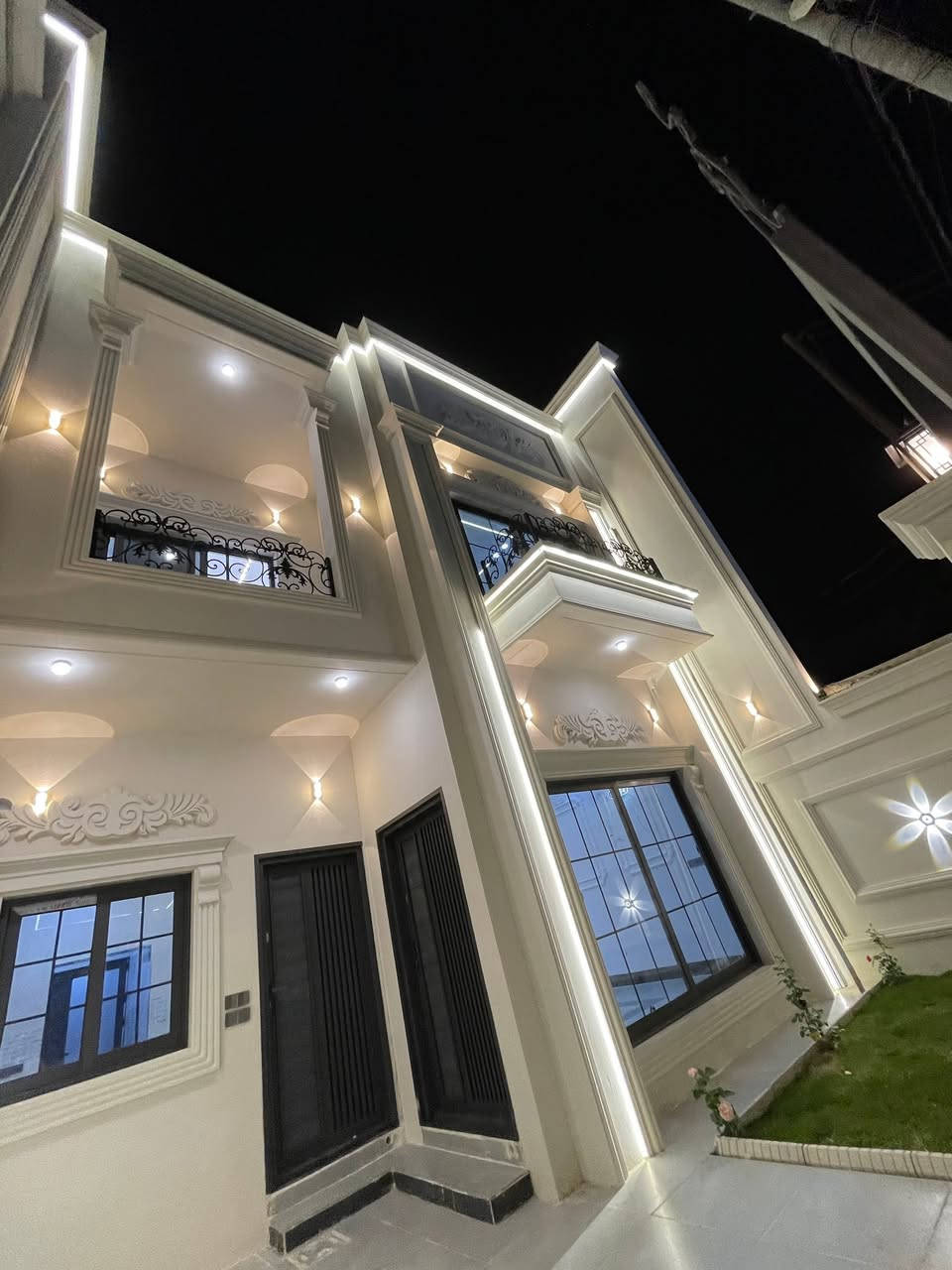 اعلان 580
دار للبيع طابقين 4 غرف نوم 
نوع_الملك :-  طابو صرف  
# @مساحه 150 واجها 7 ونص 
#السعر تفضل بكلمه تم هاص 
الموقع حي المعلمين خلف حلويات شكرجي ولمستوصف      
الأتصال على الارقام التالية :
📞***********
📞***********
أو مراسلتنا عبر { ــــ وتساب ــــ  } 
أو مراجعة #مكتب #كركوك الاجمل  للعقارات ولمقاولات حي العسكري بجانب موقف الكوسترات 
{  #نتشرف #بزيارتكم ونستقبل كافه عروظكم
