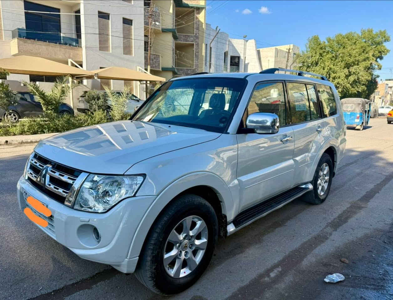 السلام عليكم
ميتسوبيشي بايجيرو 2014خليجي مكفولة من الضربة والصبغ والتبديل بيه بارد فقط صور السونار مرفق بل منشور كير ومكينة ومكفولات فول مواصفات مكينة 3500 سلايت دروف كشنات مغلفهن جلد وكهرباء كامرة وشاشة مري شفط سيارة جديدة وجاهزة رقم بغداد الدولي السعر ١٥٩ وبيه مجال بسيط للاستفسار *********** مكان السيارة بغداد الكمالية
