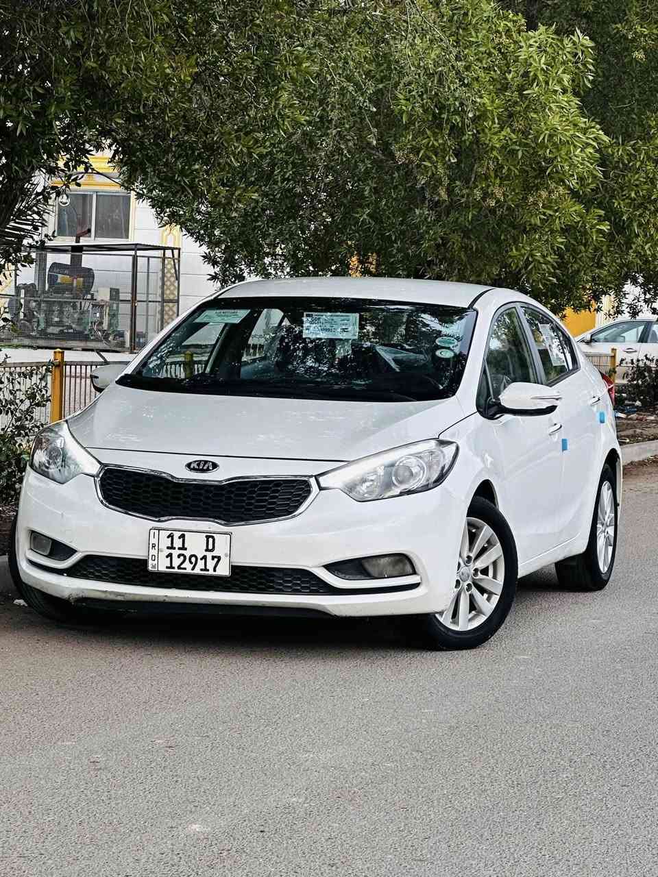 سلام عليكم سيراتو للبيع مديل 2016 خليجي مكفوله كفاله عامه من الصبغ كير مكينه مكفولات صدر تخم تاير كله جديد سياره مابيه اي نقص رقم وهزه جديد بسمي مواصفات تحكم ستيرن اشاير بالمري بلاجكتور شاشه كامره مري شفط السعر 120 العنوان البياع تقاطع درويش ***********
