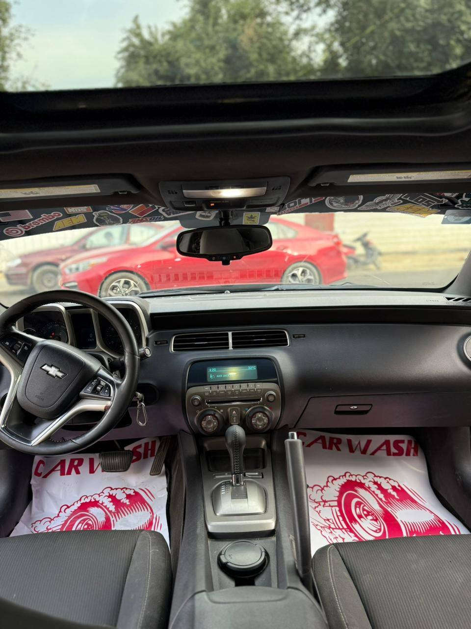 السلام عليكم كماروا موديل 12 فول مواصفات كير محرك تبريد صدر تخم تاير كله جاهزه سيارة بدون حادث فقط كم قطعه صبغ السيارة جاهزه بيع او مراوس حسب القناعه لا ستفسار ***********
