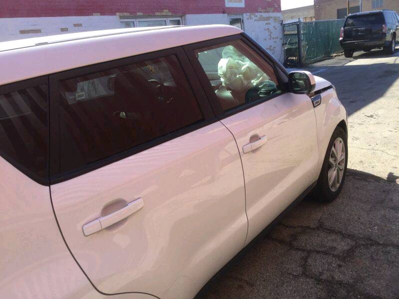 بابل. المسيب. سده الهنديه
رقم بابل انكليزي 
مكينه 2000
السياره جاهزه من كلشي 
