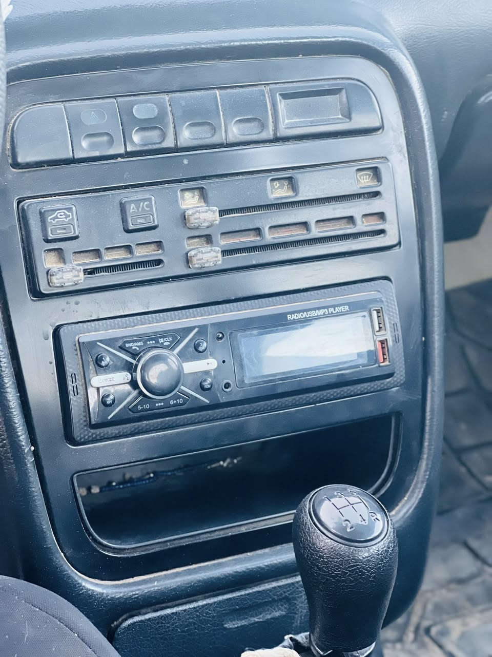 السلام عليكم 

 سمند 2010

بيضة خصوصي رقم قادسيه مشروع وطني 

جاهزه ع اخر برغي مَـטּ كير ومكينه وحداديه 
سياره الحمدالله معايزه شي 
ومكانها ب ديوانيه مراوس ب بي ام نضيفه وراس براس 
سياره جاهزه ع اخر حبايه رقمي وبي واتساب هم ***********
