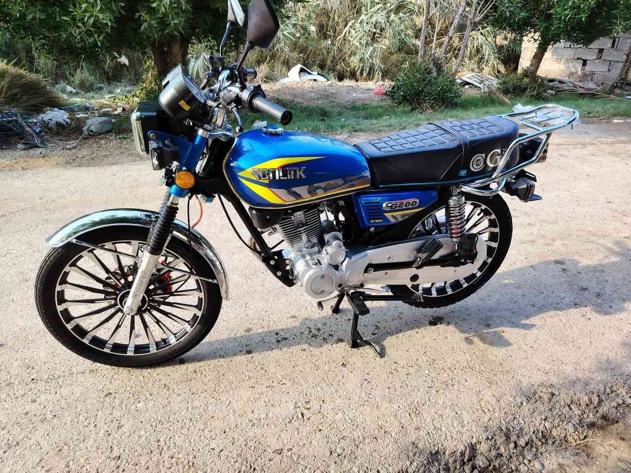 للبيع دراجة سيفان موديل ٢٥ دراجه جديدة بعده زيرو ماشية الف بعده زيرو بصمه تشغيل عن بعد محرك 200 دشبول شاشة عرض فيديو كهربائيات كله فول اوراق كارتونيه ومنفيس ومكاتبه مال معرض فقط بدون كمرك مكان بغداد المدائن سلمان باك سعر ٨٥٠ وبيه مجال قليل للاستفسار *********** الموشراي لايتصل ولا يعلق لحد يكسر بحلال العالم
