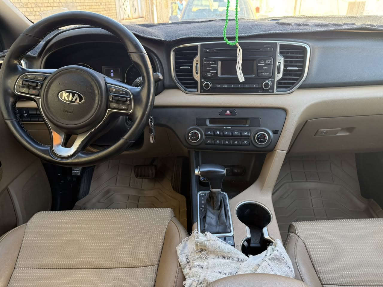 سلام عليكم كيه سبورتج مديل ١٨ كفاله عامه  تفاصيل اكثر ***********
