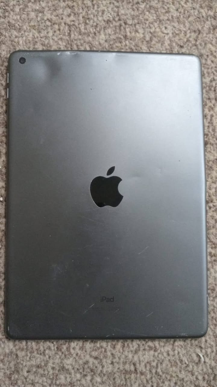 السلام عليكم 
عندي بوردات ايفون الي بيه رمز والي بيه حساب ايكلود والي ما يشتغل ابيعهن كلهن شلع 
7p
8p
X
Xr
Xsmax
11
11pro
11pro max
12pro max
Ip 16
تفاصيل أكثر على الخاص


**إذا كنت صاحب هذا الإعلان وتريد حذفه لأي سبب، رجاءا أرسل رسالة إلى الدعم الفني**