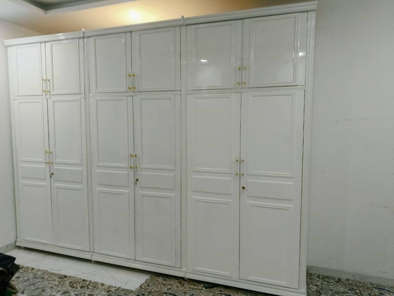 #قسط_غرفتك_براحتك
✔️ ويانا مدة التقسيط سنة و نص بدون مقدمة على منصة اقساطي
✔️ لحاملي ماستر كارد الرافدين من الموظفين و المنتسبين و المتقاعدين
✔️ يوجد فصال حسب الطلب
✔️ يمكنكم استبدال غرفكم القديمة بغرفة جديدة وتقسيط الفرق
✔️ غرف نوم باحدث الموديلات من خشب الصاج
📌العنوان : الموصل / الجانب الأيمن / الصناعة القديمة / اليابسات 
📱اسياسيل : *********** (يوجد واتساب)
📱 كورك : ***********(يوجد واتساب)
