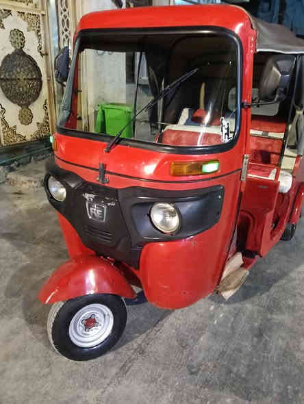 تكتك موديل 18 شهر 12 تكتك بلاديه مابيهه صبغ تكتك جديده بشكل اوراق شرط الترقيم السعر 4200  العنوان الحبيبية ***********
