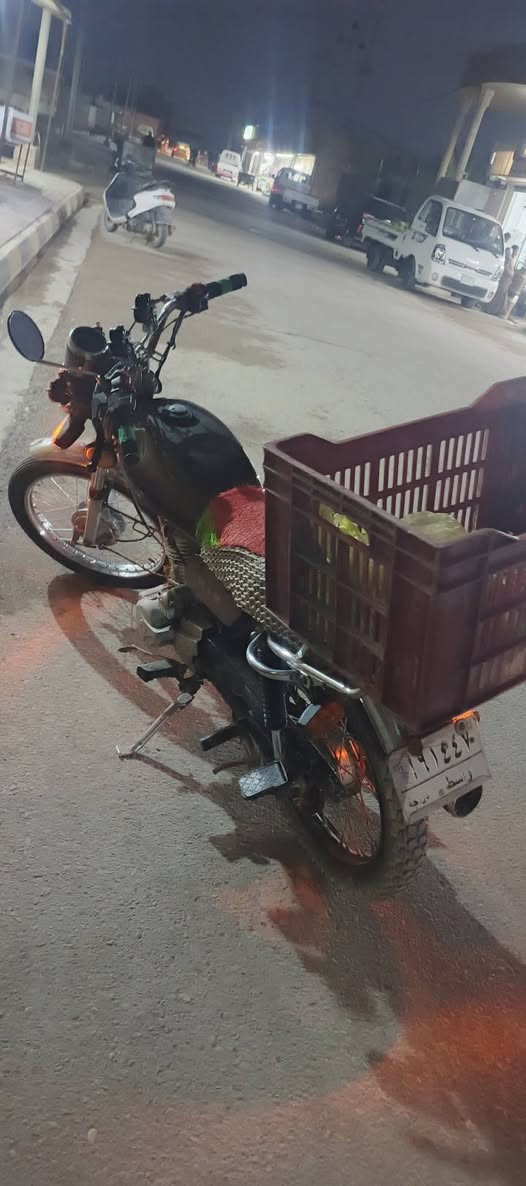 السلام عليكم محافظة واسط ناحية شيخ سعد متاح دراجه ايراني تصميم امزت خمسه كير رقم ابيض كهربائياتها شغاله كامله للتواصل الاتصال على الرقم ( ***********)
