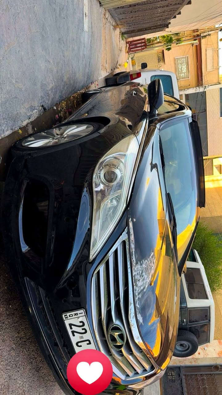 السلام عليكم
ازيرا خليجيه فول مواصفات موديل ١١السياره جاهزه كير مكينه تبريد قطعتين برده كهربائية بلاد مري شفت بانروامه بصمه تشغيل 
شغاله شاشه كامره السياره ضرره ربع البنيد موضح بل صوره وبيه باب مصبوغ تخم تايرجديد قبل ٣ايام شادهن مكينه ٦سلندر رقم اربيل سنويه لل٣١وهزه جديد صاحبه بل شعب شرط التحويل رقمه مميز  مكاني بغداد المنصور شرط مكاتبه مروريه ويه صاحب السياره بيع او مراوس بسياره عاليه 
السعر ٩٨وبيه مجال بسيط للاستفتار 
***********
