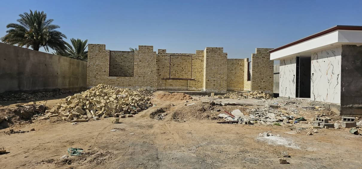 اللبيع نصف دونم مكان كربلاء طريق الجماليه داخل مجمع سفسار رقم ***********
