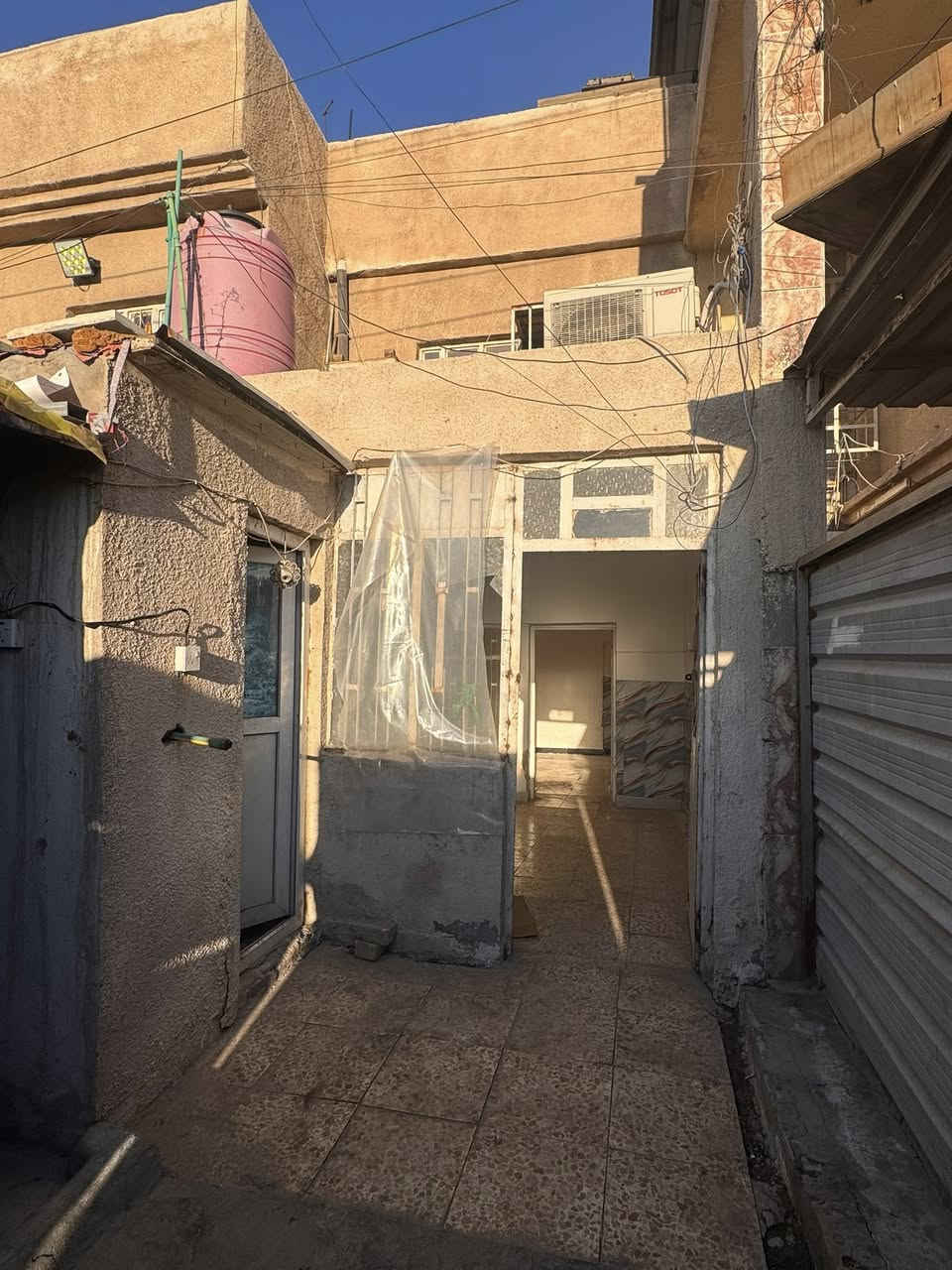 🔸 مشتمل ارضي طابق واحد #للايجار
50متر بناء وسط 

🔸 الطابق الارضي : استقبال ومطبخ وصحيات وغرفه نوم

🔸موقع الدار ممتاز📍الشعب شارع عدن مقابيل سوك اربع تالاف قرب روضه السندباد
 
🔸السعر الايجار : نهايته 250الف قفل رجاءا بلا احراج

#ملاحضه قبل لا تتعنه وتجي كافا التفاصيل مذكوره واضحه مع الصور تحياتي للجميع

معروض بمكتب ابو علي الدراجي للعقار 🏛️
الشعب-نهايت شارع الصحه-مقابيل كرزات ركن الصحه 
***********📞
***********📞
***********📞
