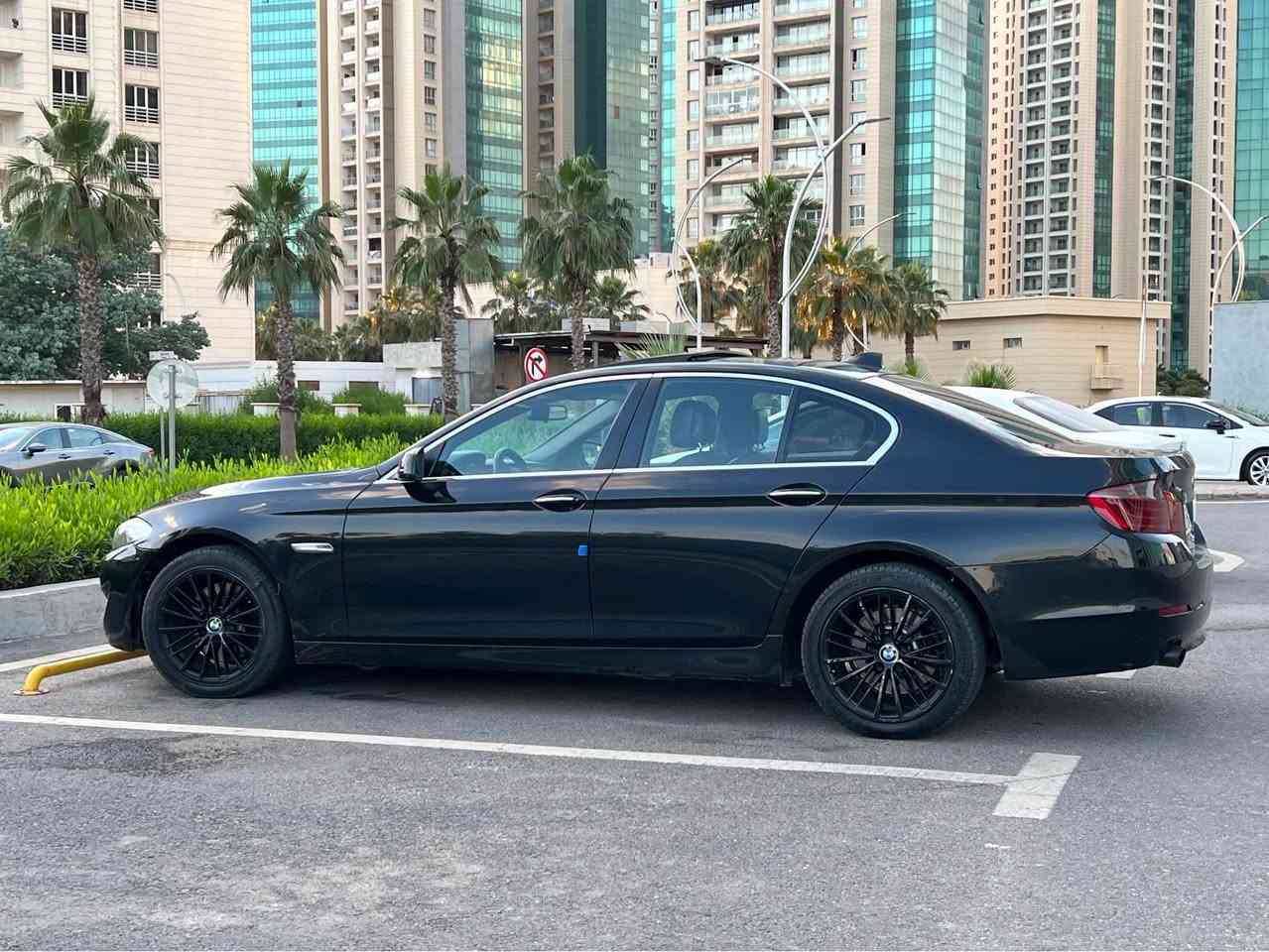 السلام عليكم
السعر فقط 172 ورقه ومجال 
للبيع او مراوسه بسياره رقم شمالي فقط رقم شمالي BMW F10 حجم 535 موديل 2013 محرك 6 سلندر المرغوب السياره فول فول مواصفات 1/1 السياره كفاله عامه لا صبغ ولا ضربه گير محرك تبريد شرط كهربائيات تدفئه شرط رقم وسنويه جديد تحويل وغرامات شرط سياره جاهزه وحلوه السعر 172 ورقه ومجال للطيبين مكان السياره اربيل الشراي يتصل ع الارقام وخادم اني 
***********- بي واتساب هم
***********- بي واتساب هم
*********** أربيل, العراق
