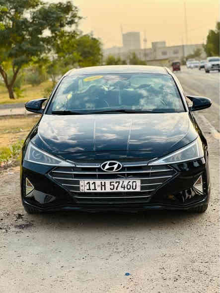 سلام عليكم الانتره موديل 20 السياره جاهزه من كلشي السياره حادثه بسيط بالصوره مرفق بل منشور صور الحادث السياره بيه قطعتين صبغ السياره ليبل واحد وبدون ولاقطره معجون شواصي الغود كفاله مكاني بغداد الكرخ سعره 130 وبيها مجال الاتصال على هذا الرقم بي واتساب *********** بغداد
