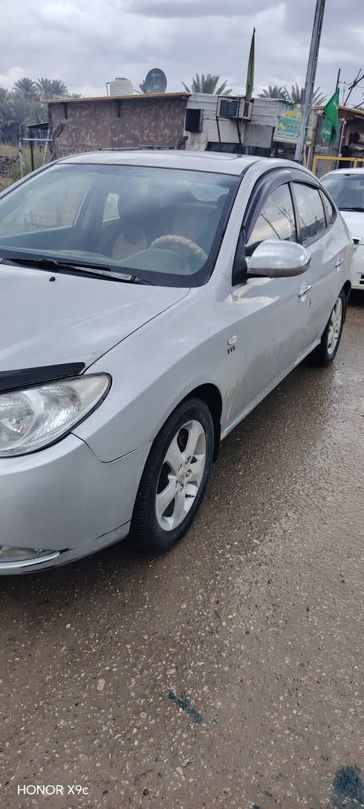 السلام عليكم افانتي للبيع موديل ٨ رقم بغداد السياره بيها ثلاث قطع صبغ بدون دواخل مكينه كير حداديه مكفولة السيارة فول مواصفات فتحه ويل كب 16 دسك امامي وخلفي حساسات شغاله مري شفط السعر 90 مكان السيارة بابل رقم الهاتف *********** او ***********
