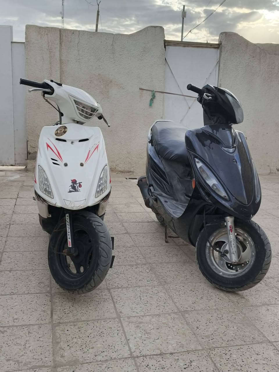 سلام عليكم دراجات لبيع سلف كهربائيات شلع شغاله دراجات خير من الله مفتوحات بوش وبستم هاذه رقمي ***********
