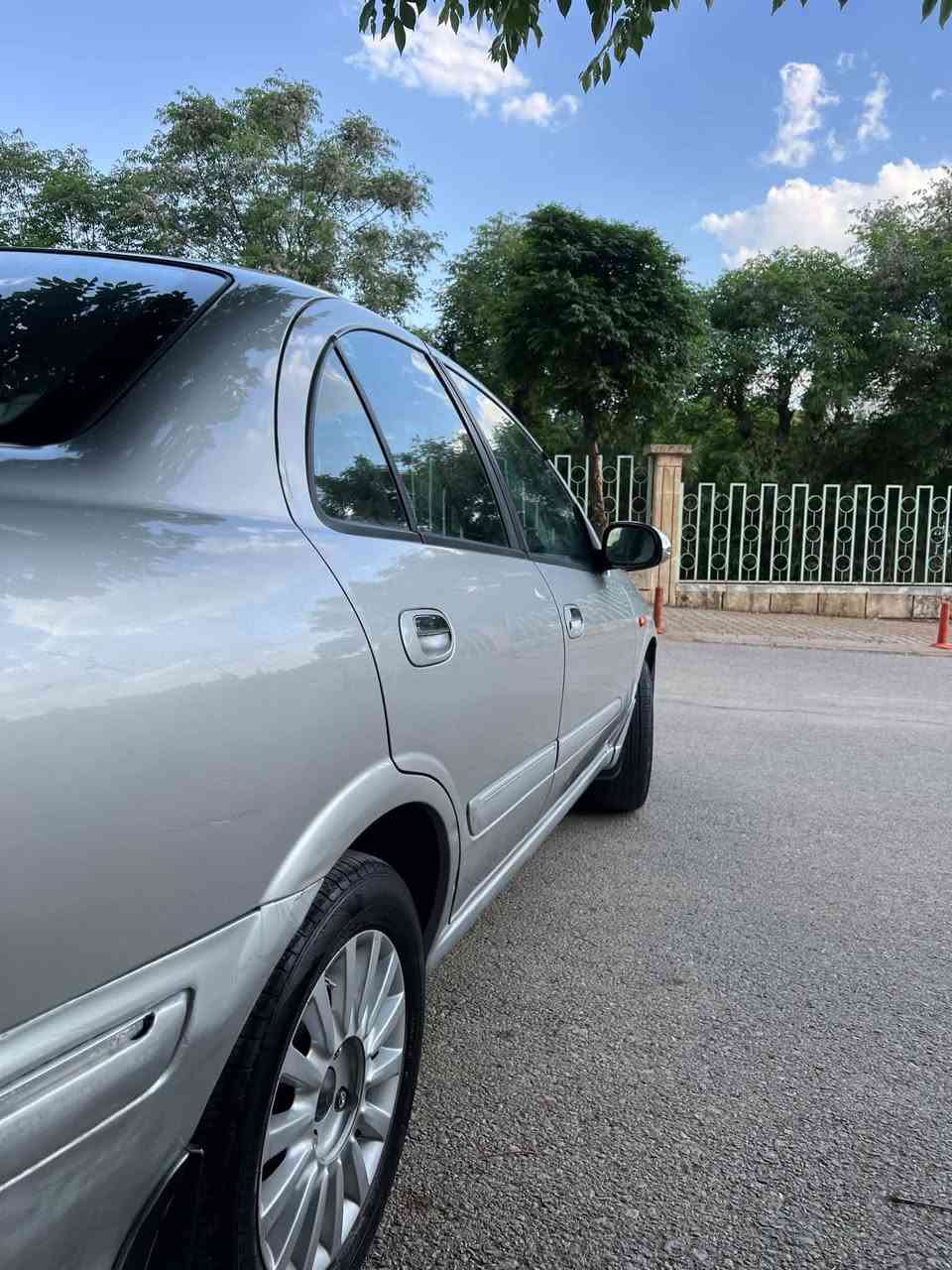 نیسان سەنی. 2002 بۆفۆشتن
چوار جام کارەبا
تەبریت ساردو گەرم مەزبوت🥶
 دوو پارچی بۆ یاخە بۆنیت چەلاخی لای سەکن
سەنەوی بەسەرچوە. وەکالە بەناو خۆمەوەیە کێشەی بەناو کردنی نیە 

ژم ***********
شوێن پیرەمەگروون نرخی70 وەرقەو معاملە
