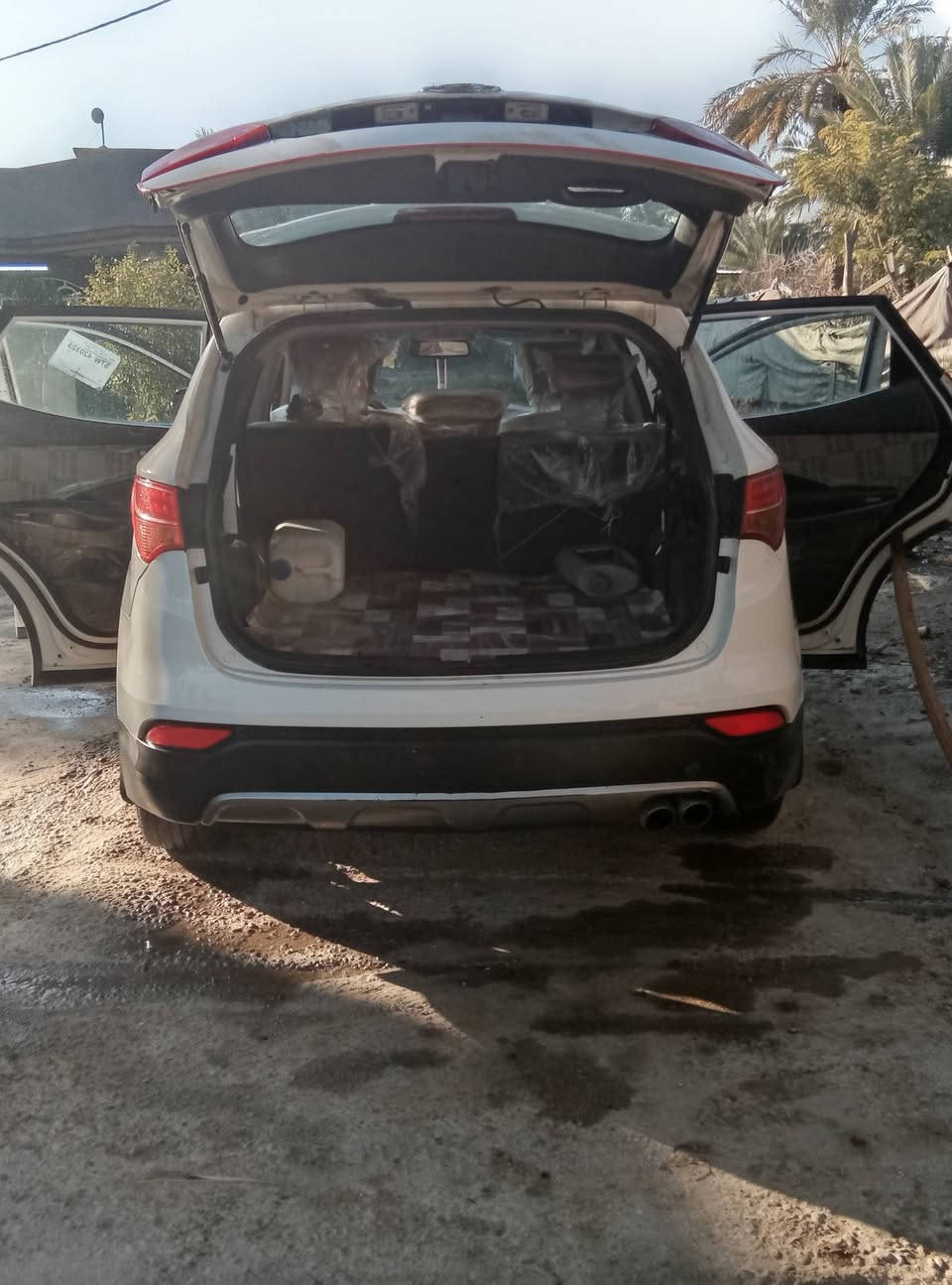 سلام عليكم عندي سنتافي خليجي موديل 2014محرك  سته سلندر وسبعه راكب رقم سياره بابل سياره حلوه مال جناي *********** عنوان سياره بابل الحله النيل
