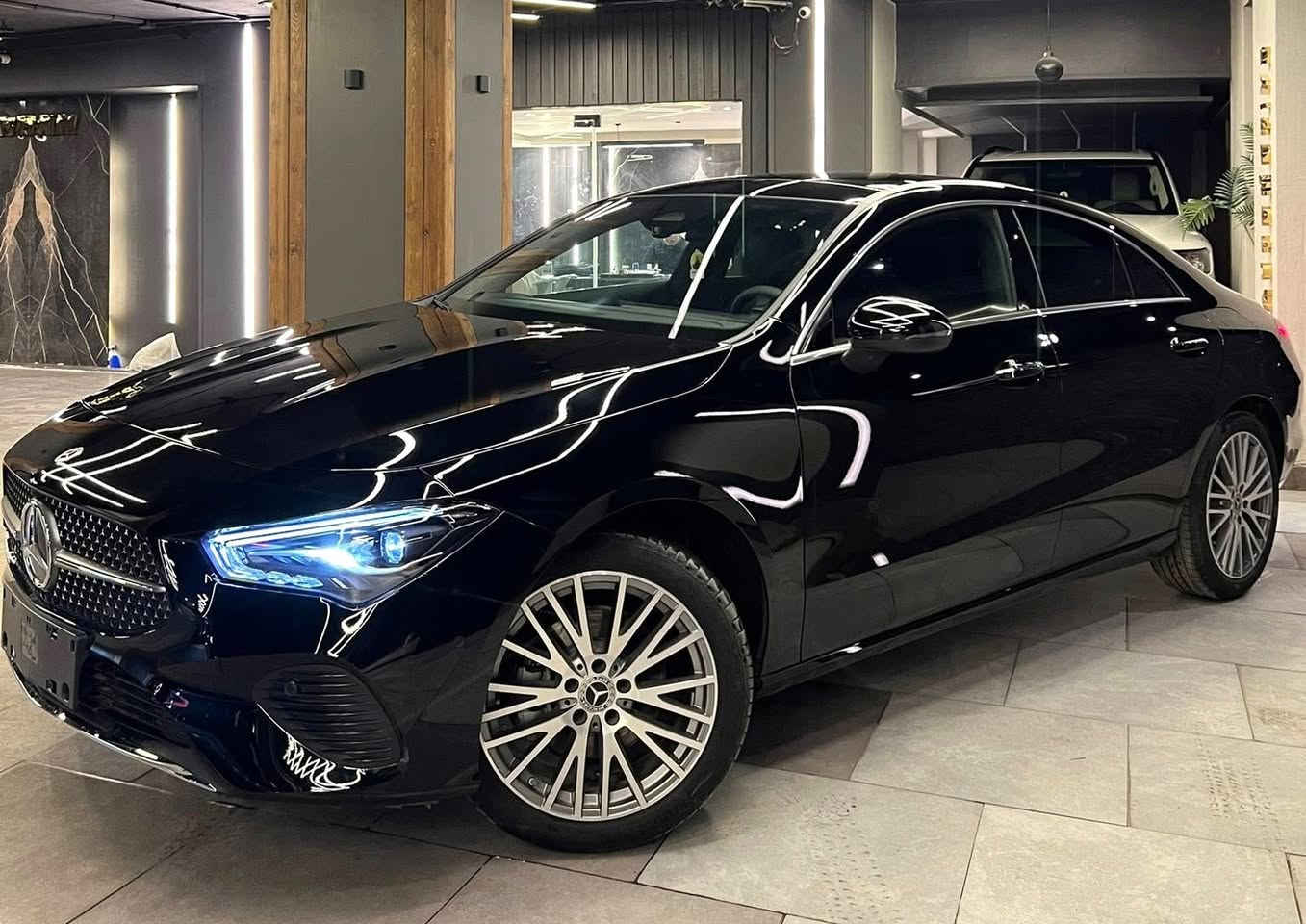 Mercedes Cla 200

Model 2026 

Zero جديده وكيل

سقف بانوراما

1300cc turbo

163 Hp

أوتوماتيك مزدوج القابض (DCT) 7 سرعات

كراسي كهرباء وميموري

امبينت لايت

جنوط 18انش

لون اسود فرش اسود القاهرة, مصر


**إذا كنت صاحب هذا الإعلان وتريد حذفه لأي سبب، رجاءا أرسل رسالة إلى الدعم الفني**