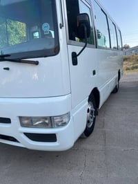 كوستر بو فروشتن 2005 كير مكين اكسن شرت/ 07504748491