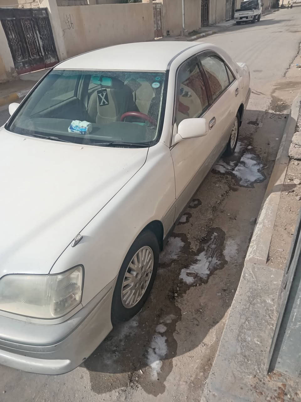 سلام عليكم سيارة ملكة للبيع أدوات كص جنطة موديل ٢٠٠٢ سيارة جاهزة علة اخر حباية كير محرك مكفولات بيهة ارقام انكليزي وسنوية شرط الحاسبة تخم تاير تبريد تتفة شغال لايت عالي ناصي يشتغل سيارة جاهزة ونضيفة اسعر ٣٥وبيهة مجال حك اجية ***********هاذة رقمي لتواصل
