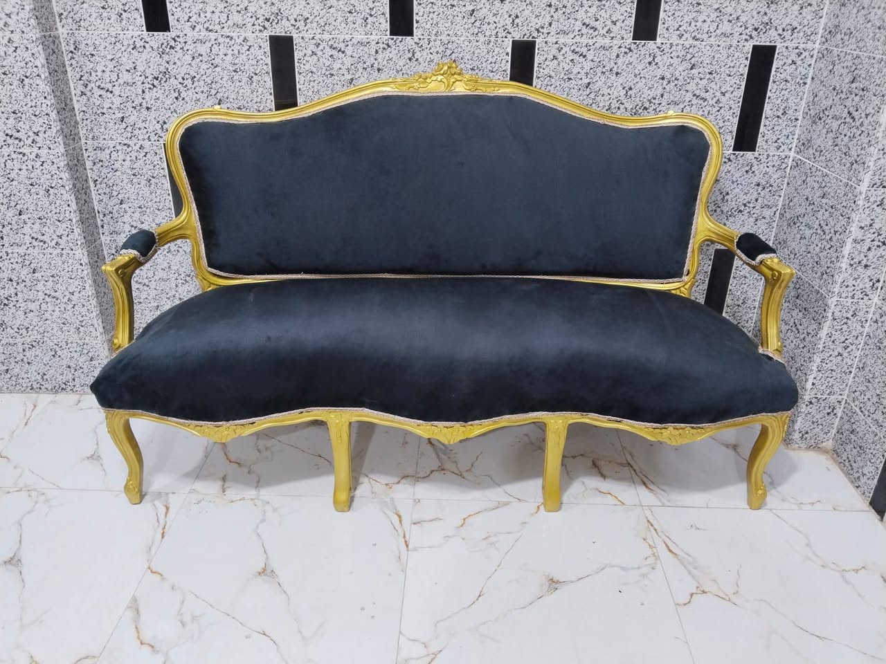 للبيييع وأغلي واحد فيهم سعره اقل من 3500 بكتتتييير 🔥💥
تشكيله صالونااات وانتريهات استعمال خفيف ومتجدده بحاله ممتازه وبأسعار لقطه حقيقي 
 احنا داخلين على عيد والستات بتحب تجدد دلوقتي هنجدد وبأقل الاسعار واللي حابب يشوف موديلات تانيه يكلمني خاص ابعتلك كل الموديلات المتاحه حاليا 
ولينك جروب الواتساب للاثاث المستعمل موجود ف اول بوست ع صفحتي للي حابب يتابع الشغل المستعمل اللي بينزل يوميا


**إذا كنت صاحب هذا الإعلان وتريد حذفه لأي سبب، رجاءا أرسل رسالة إلى الدعم الفني**