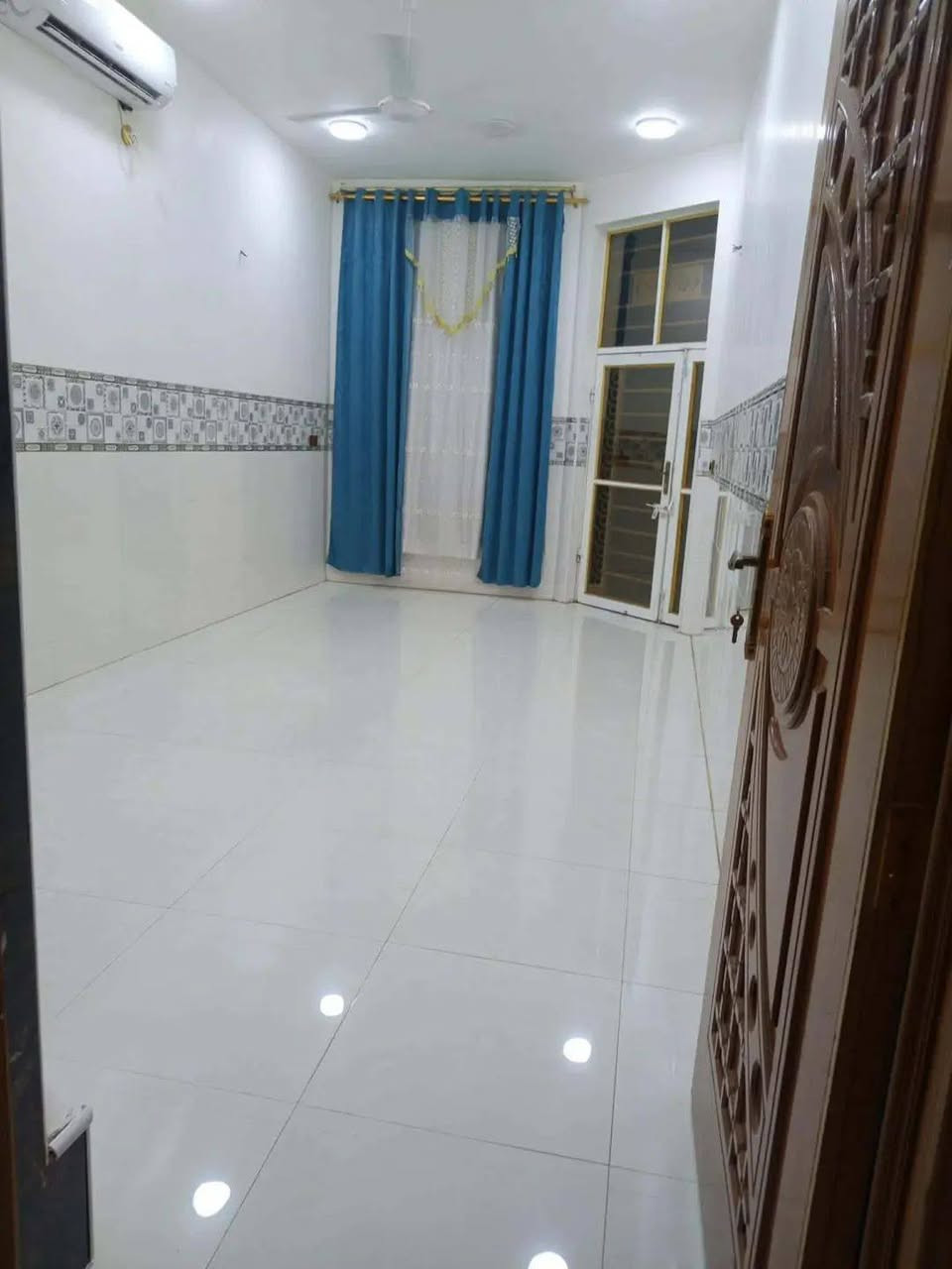 الدار للبيع مساحه ١٢٠ متر طابو صرف

تبليط بيت بناء حديث جداا

خدمات كامله

قرب تجاري

طابق واحد

. بسرعه حصل فرصتك 👍

العنوان ابي غرق حي سلام

***********
