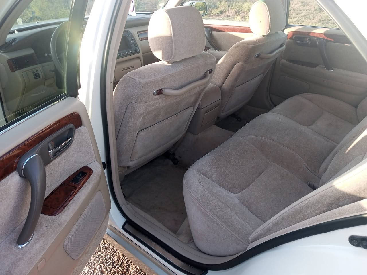 السلام عليكم سياره ملكه موديل 2003 كرستال اصل دكمتين كشنات 4كهربائي مرايات شفط برده  خلفيه تحوير نجف فوك وجوه رقم ذي قار باسمي كصه قماره مكاني ناصريه للاستفسار ***********
