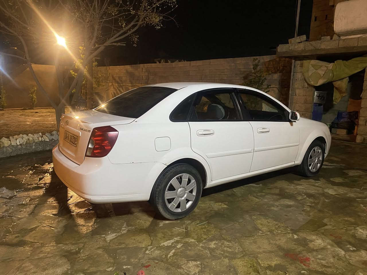 سلام عليكم ويتره موديل 12 سياره قطره صبغ مابيه حيل نضيفه رقم جديد دهوك سنوسه جديده هزه جديده كير عادي قطره مال بنزين موصل شلاات 93 بيه مجال *********** }***********
