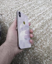 ايفون اكس اس الصغير نضيف مابي اي عيب فقط بصمه وجه واكفه كامره خلفيه بي...