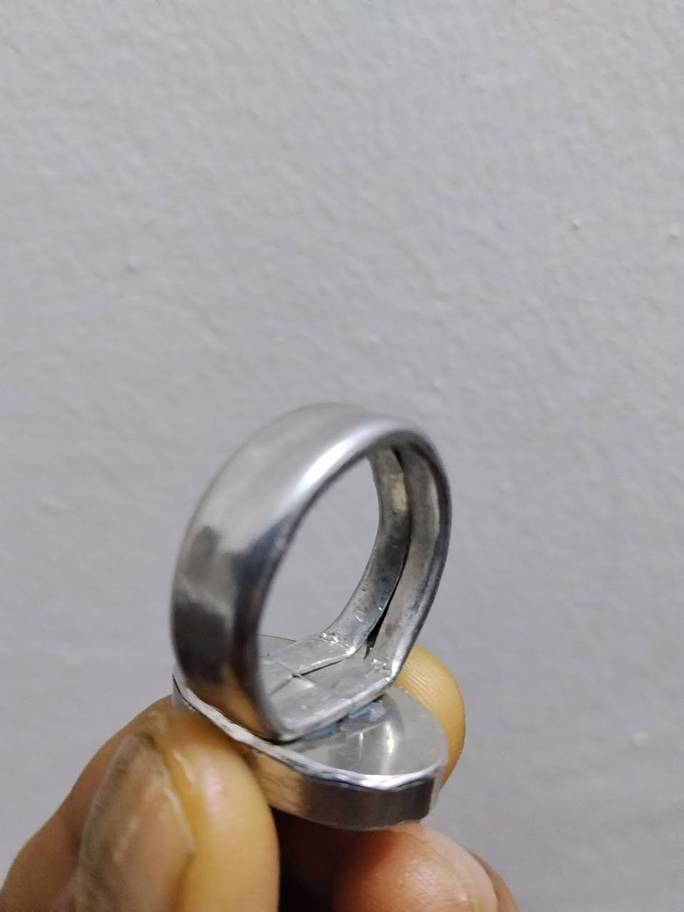 السلام عليكم 
عندي محابس كلهن نفس البصوره بس الاحجار مختلفه ابيع هيج فظه حديد فافون انته اعرف سعر المحبس على 15 عندي 40محبس


**إذا كنت صاحب هذا الإعلان وتريد حذفه لأي سبب، رجاءا أرسل رسالة إلى الدعم الفني**