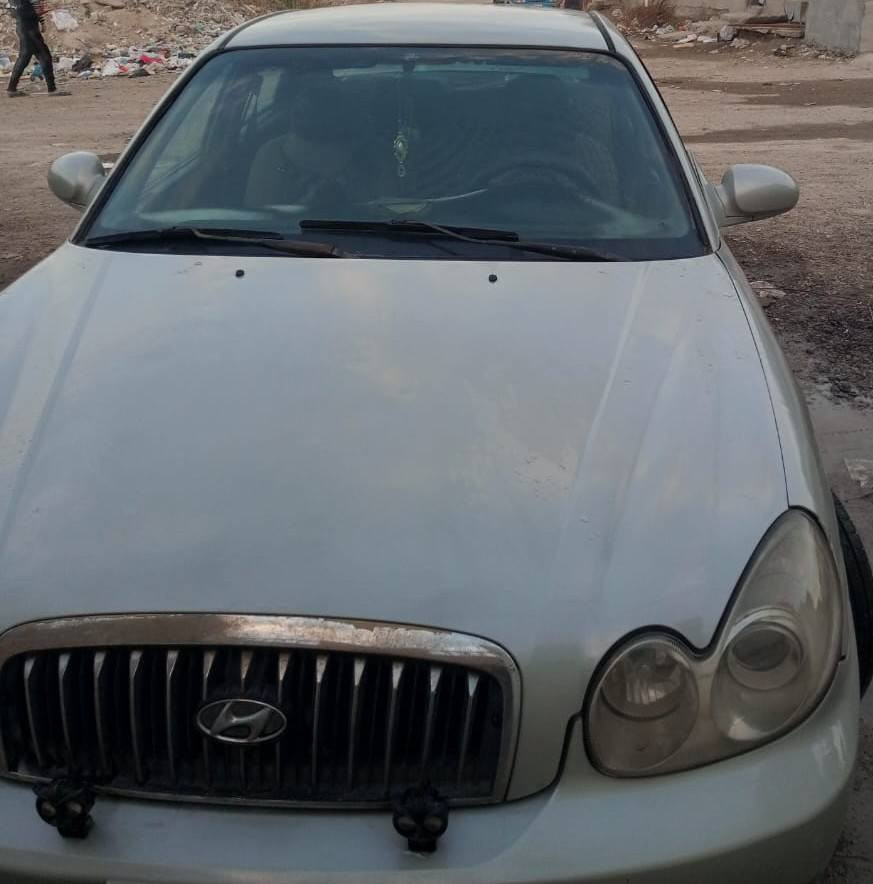 السلام عليكم
سياره للبيع  سوناتا 2002 صبغ عام بدون ضربه أو كصه 

محرك أربع سلندر 

گير عادي 

السياره بأسمي  سعر 40 وبيه مجال 

للاستفسار على الرقم *********** وبي واتساب
