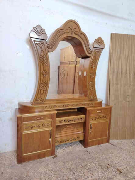 غرفه مستخدمه تزكام جاوي شغل درجه اوله نضافه فول مديل حديث طابقين سعر مليون 350معرض ابو عقيل ميسان حي رساله شارع ماطور قرب صيدليه حازم ***********(( نشتري جميع الغرف))
