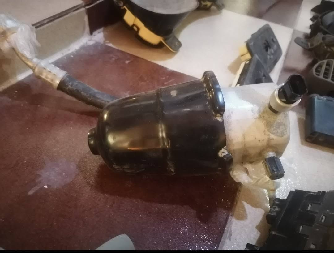 غراض بلايزر للبيع مع تانكي بنزين بلاد البلاستيك


**إذا كنت صاحب هذا الإعلان وتريد حذفه لأي سبب، رجاءا أرسل رسالة إلى الدعم الفني**