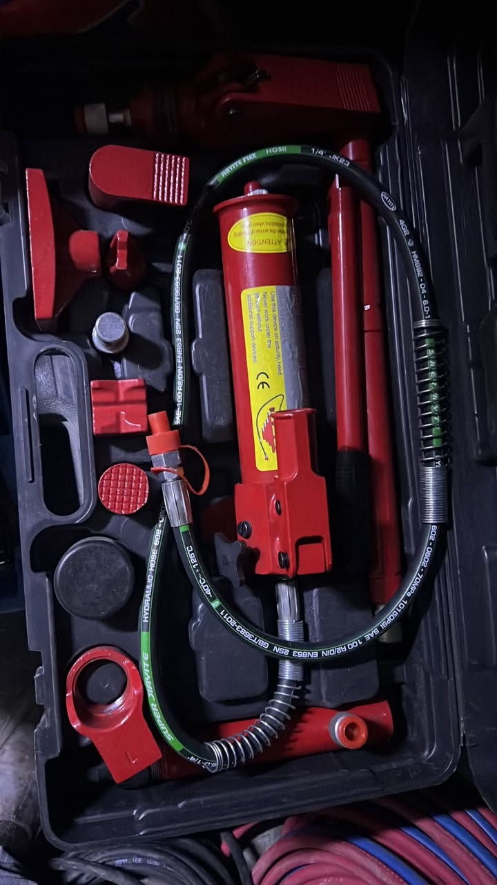 جك قمارة متوفر ٤ طن و١٠ طن يوجد شركات مختلفة لاستفسار *********** يوجد توصيل بغداد ومحافظات
