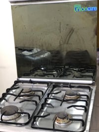 طباخ ٤ عيون • فرن • مستعمل نظيف