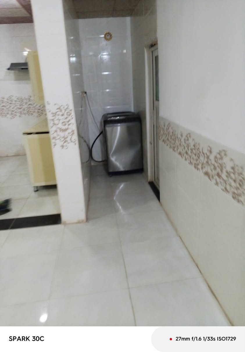 بيت  زراعي للبيع على طريق الدغاره مساحه 600 ***********
