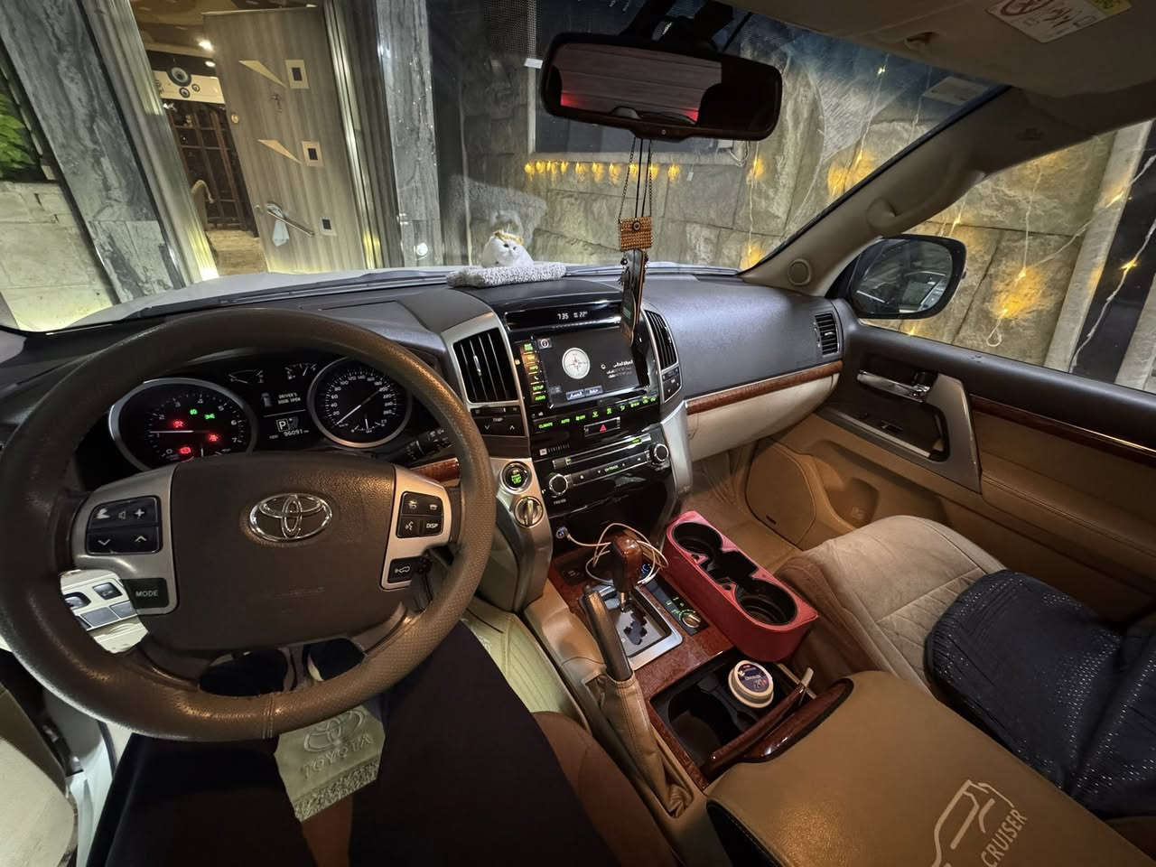 لاندكروز 2014 خليجي 8 سلندر VXR نضيفه مابيها اي صبغ مكفوله من كلشي ماشيه 96 الف رقم اربيل تحويل مباشر ب اسمي السياره ، السياره موجوده ب بغداد سعرها 44,000$ وبيها مجال بسيط
للاتصال والاستفسار : ***********
