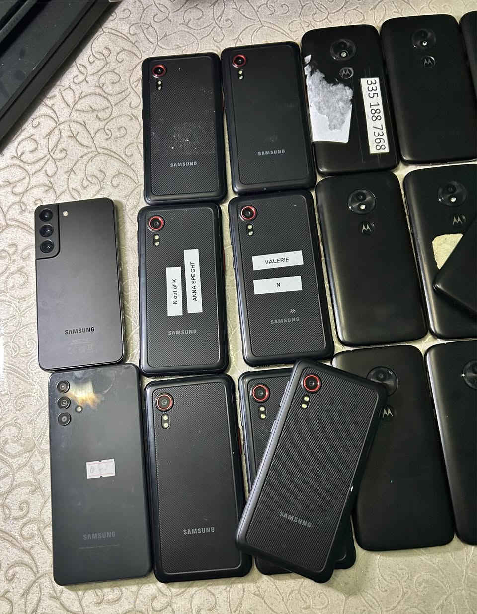 Kayna had sel3a li bghaha jemla merhba
Samsung x cover 5 ( 64G )
Motorola ( 16G )
Samsung A32 4G fih khyal khfiiif 
Samsung s22 ( 128G ) Mdm👇👇
✅whatsap : 0715369031 الراشدية, المغرب


**إذا كنت صاحب هذا الإعلان وتريد حذفه لأي سبب، رجاءا أرسل رسالة إلى الدعم الفني**